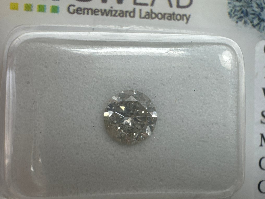 沒有保留價 - 1 pcs 鑽石  (天然)  - 0.51 ct - 圓形 - K(輕微黃色、從正面看是亮白的) - I1 - Gemewizard Gemological Laboratory (GWLab) #1.0