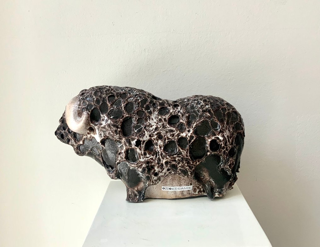 Otto Keramik - Kurt Tschörner - Sculpture, FAT Lava Stier - 20 cm - Ceramic #4.3