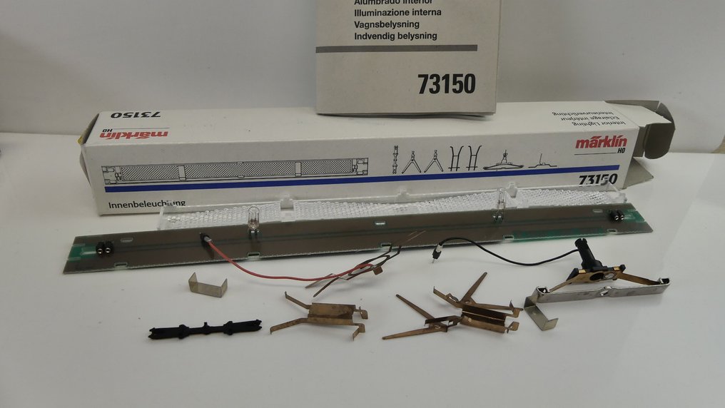 Märklin H0 - 7330/73150 - Model train lighting (8) - Various types of interior lighting for railway carriages. #4.3