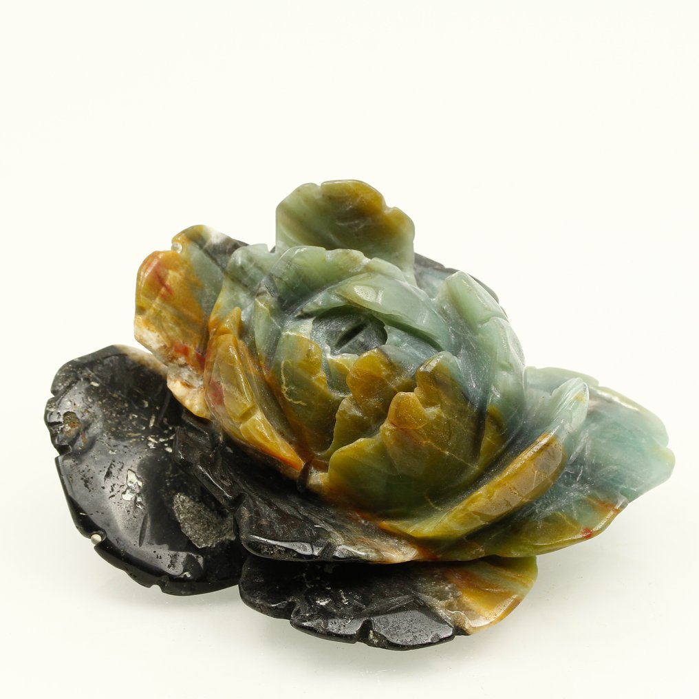 Hand-Carved Aragonite Rose Sculpture Crystal - Height: 11.2 cm - Width: 9.5 cm- 307 g #2.1