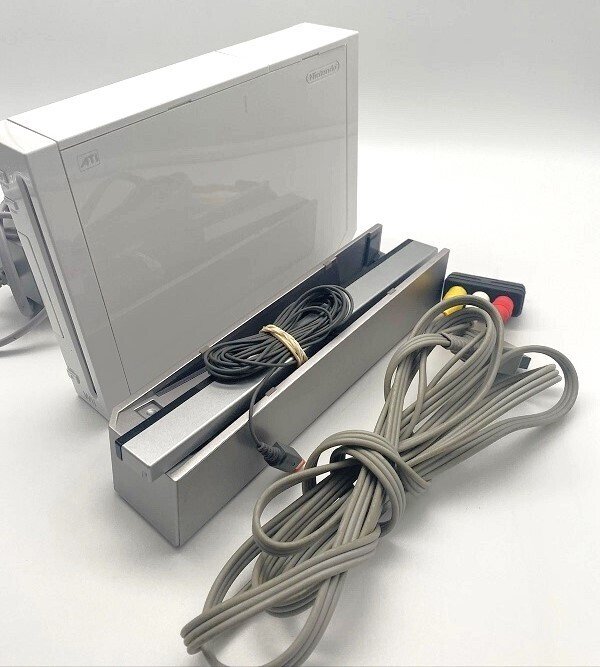 Nintendo - Wii - White + microphones - Video game console + games #1.0