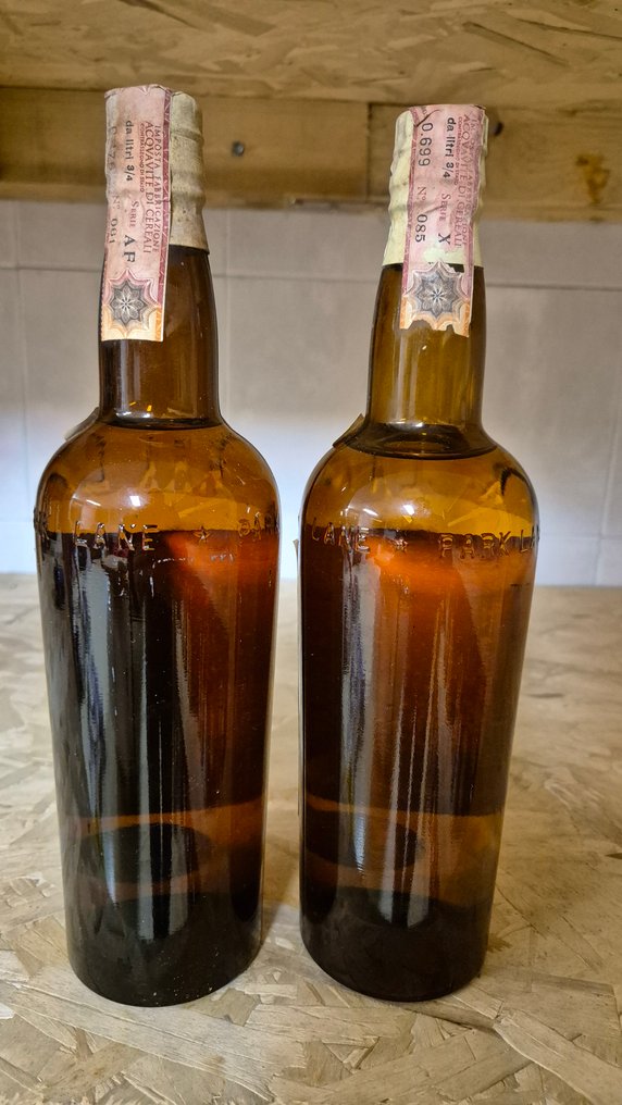Park Lane Old Blended imp. Stock - b. 1960s - 75cl - 2 bottles #1.0