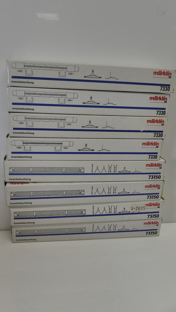 Märklin H0 - 7330/73150 - Model train lighting (8) - Various types of interior lighting for railway carriages. #1.0
