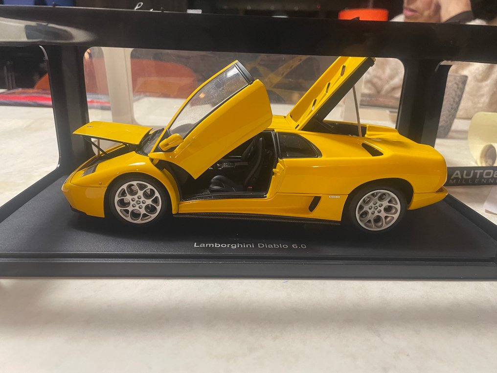 Autoart 1:18 - Modellauto - Lamborghini Diablo 6.0 #1.0