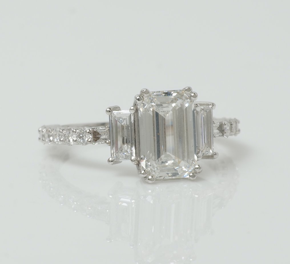 χωρίς τιμή ασφαλείας - Δαχτυλίδι αρραβώνων - 14 καράτια Λευκός χρυσός -  2.60ct. tw. Διαμάντι (Εργαστηριακής καλλιέργειας) - Διαμάντι - Δαχτυλίδι γάμου με σμαράγδι #1.0