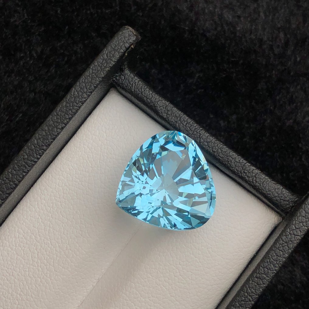 没有保留价 - 1 pcs 蓝色 黄宝石 - 17.27 ct - 国际有色宝石协会(ICA GemLab) - 蓝色托帕石 #3.2