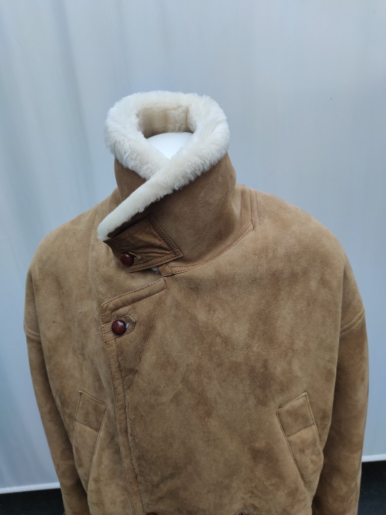 Artisan Furrier - Bunda #4.3