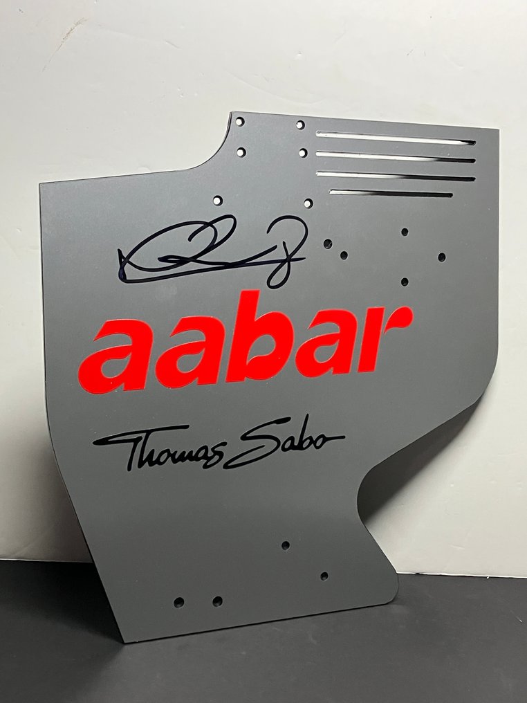 梅 赛 德 斯 - Nico Rosberg - 2012 - 1/2 比例后翼端板  #2.1