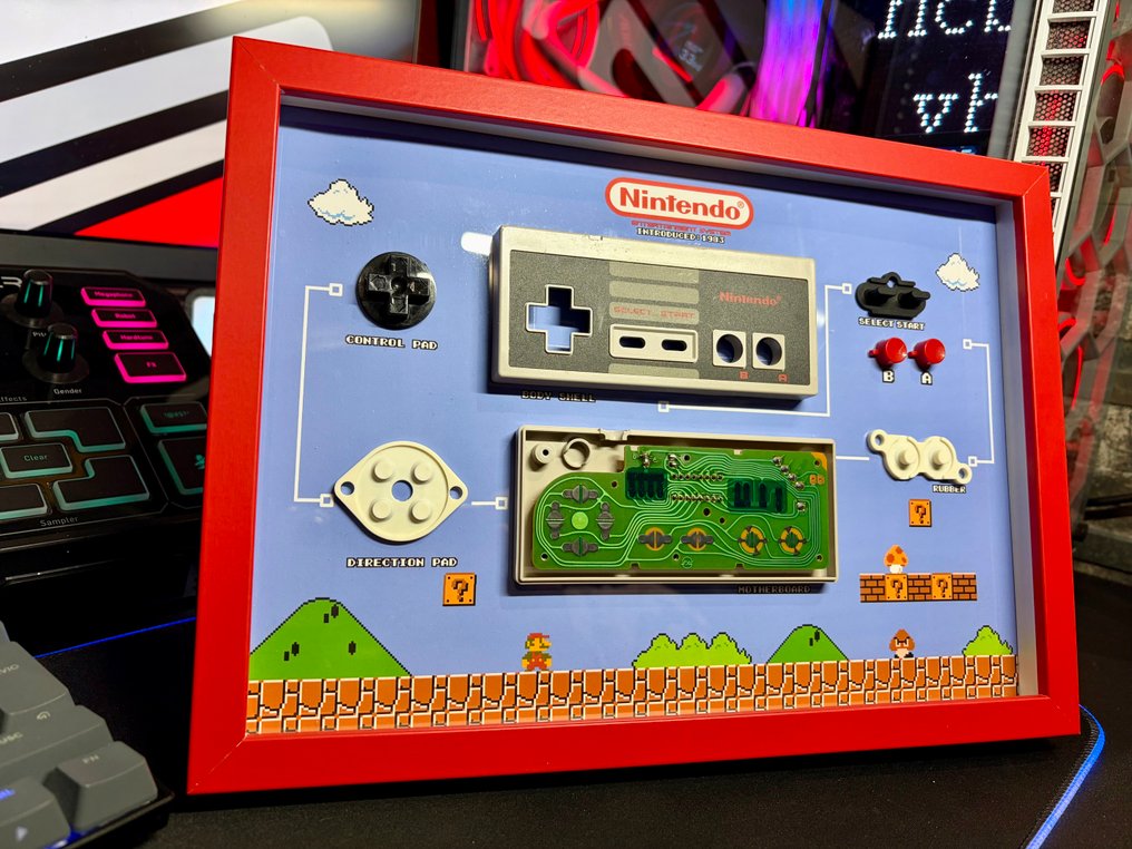 Nintendo - Nes - Nintendo Controller Display - Video game merchandise #3.2