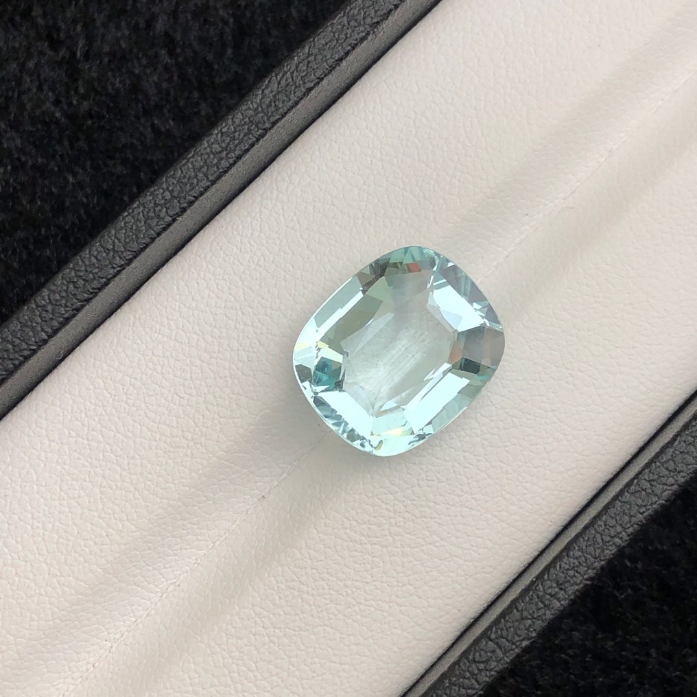 没有保留价 - 1 pcs  蓝色, 绿色 海蓝宝石  - 9.01 ct - 国际宝石研究院（IGI） #3.2