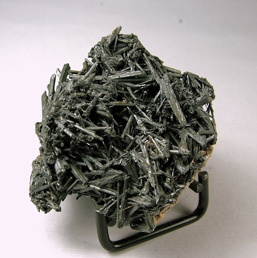 CW1876 Stibnite kristallkluster - Höjd: 54 mm - Bredd: 50 mm- 76 g - (1) #1.0