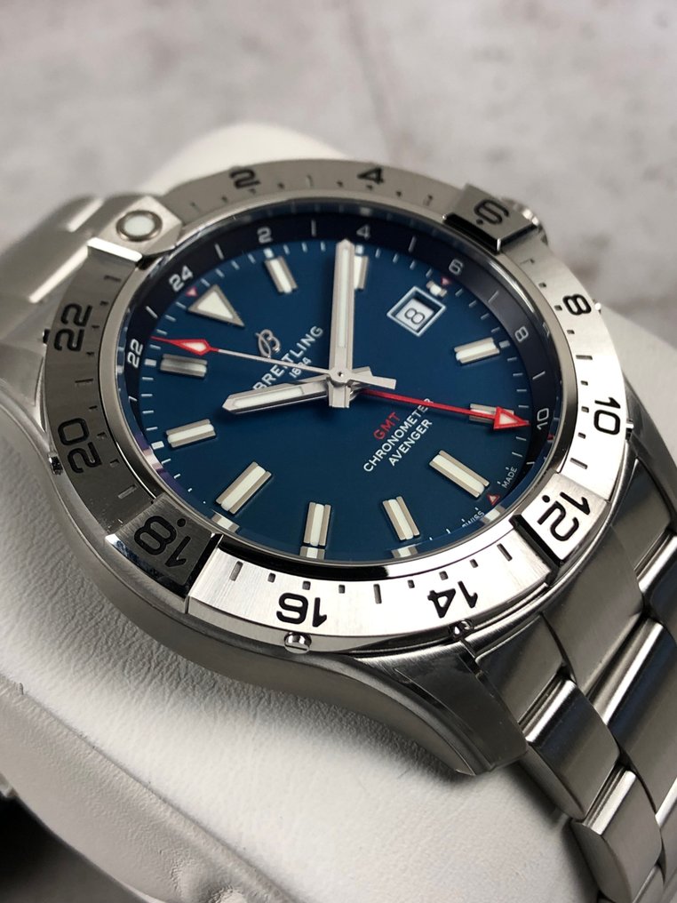 Breitling - Avenger Automatic GMT 44 - A32320101C1X1 - Men - 2020+  #1.0