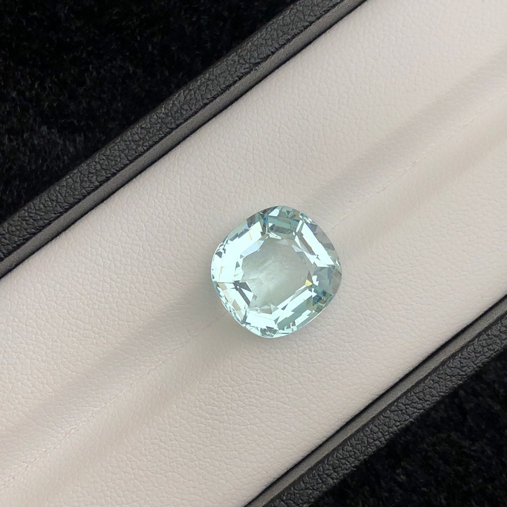 χωρίς τιμή ασφαλείας - 1 pcs Μπλε, Πράσινο Ακουαμαρίνης - 7.95 ct - International Gemological Institute (IGI) #1.0