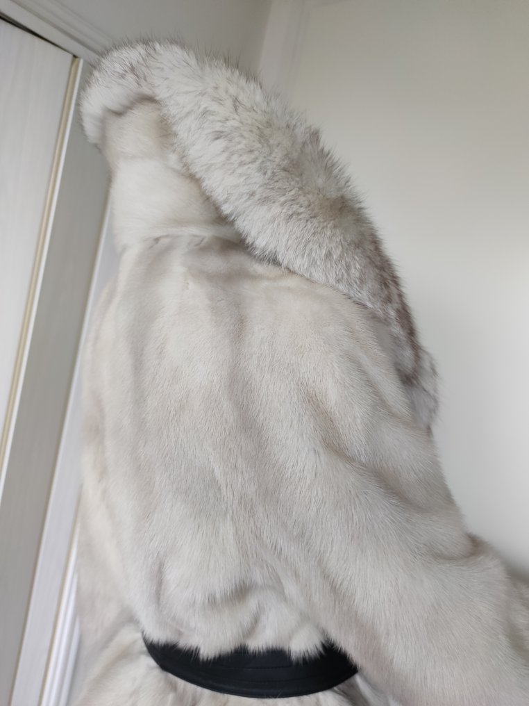 Saga Furs - 皮毛大衣 #4.3