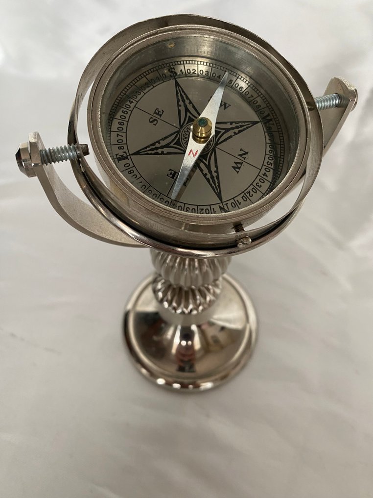 Maritime Object - Vintage desk compass #3.2