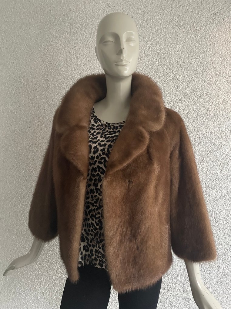 Artisan Furrier - 皮毛大衣 #1.0