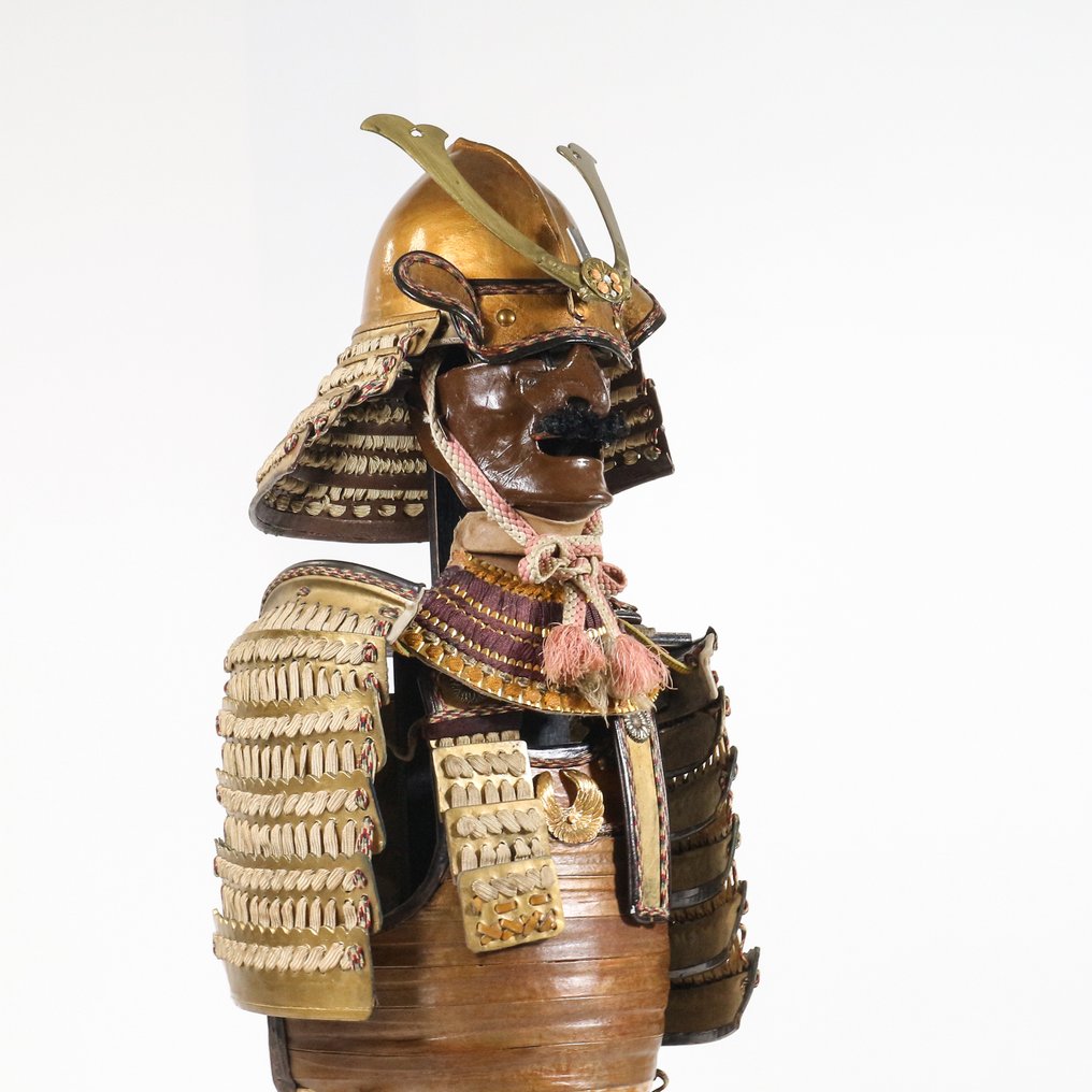 Πανοπλία - Ιαπωνία - Σετ θωράκισης Χρυσού Σαμουράι για έκθεση - Περίοδος Showa #1.0