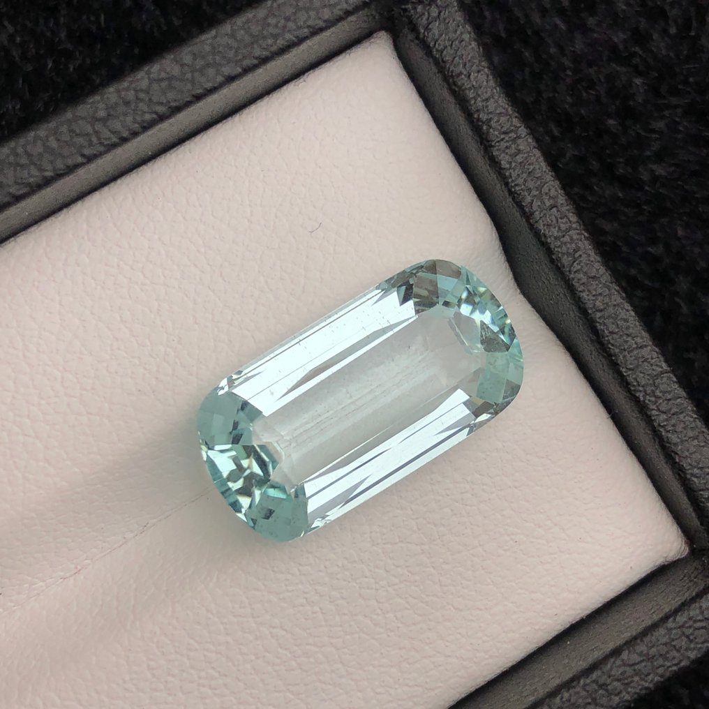 χωρίς τιμή ασφαλείας - 1 pcs  Μπλε, Πράσινο Ακουαμαρίνης  - 9.41 ct - International Gemological Institute (IGI) #3.2