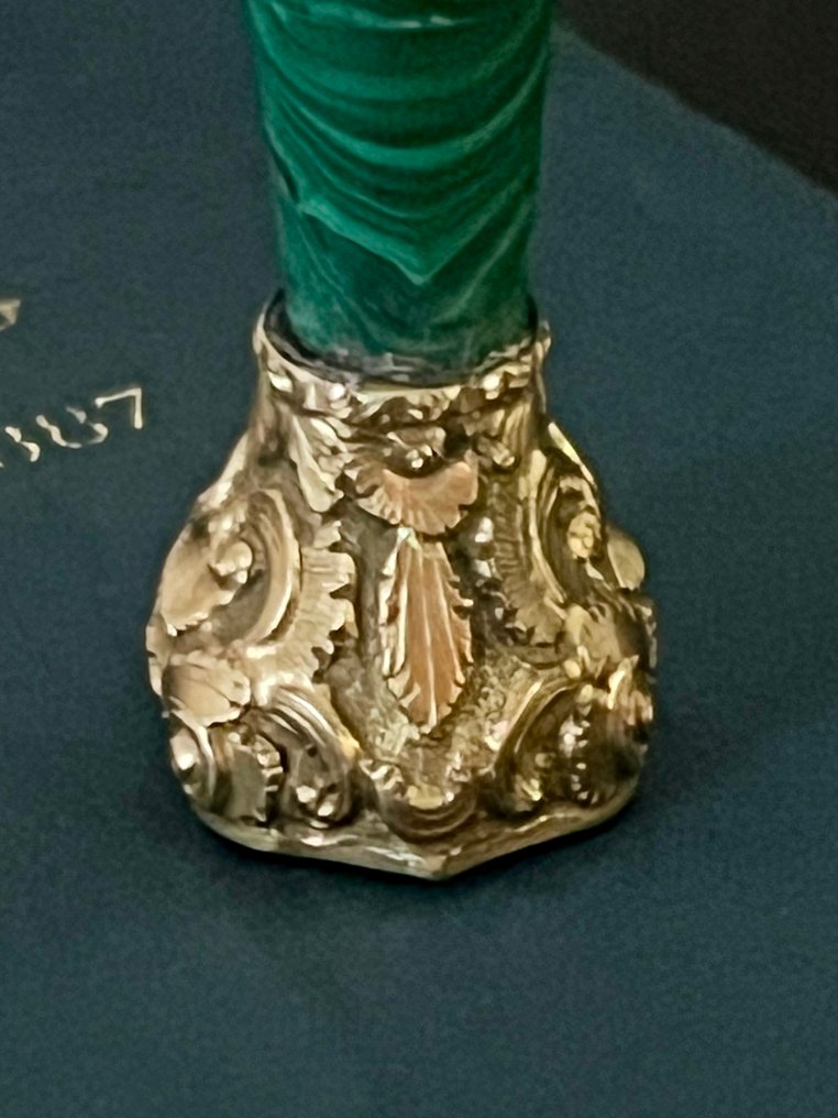 法国贵族阶层 黄铜色, 孔雀石 贵族气质的孔雀石 - 6.5 cm #4.3