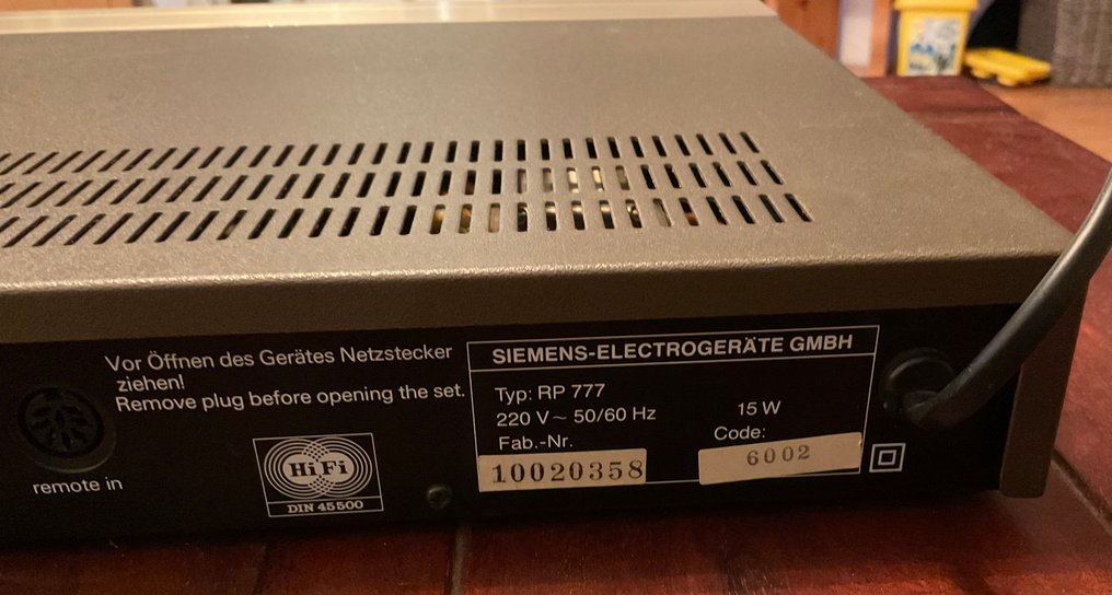 Siemens (Sanyo) - Preamplifier RP 777 and power amplifier RE 777 Hi-fi set - Multiple models #4.3