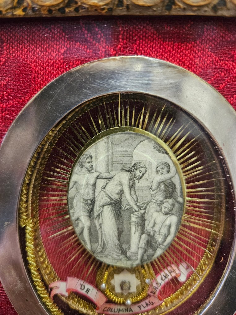 Antikvitet Relikvieskrin - Glass, Forsølvet, Tekstil - 1850-1900 - Kristi piskingssøyle  #4.3