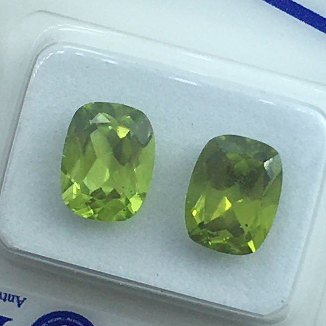 No reserve price - 2 pcs Green Peridot - 4.30 ct - Antwerp Laboratory for Gemstone Testing (ALGT) - NATURAL PERIDOT #3.2