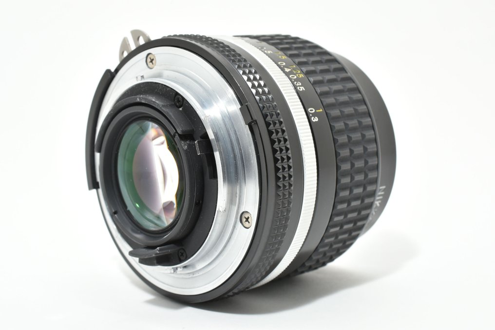 Nikon Ai-s Nikkor 2/24mm | Objetivo gran angular #4.3