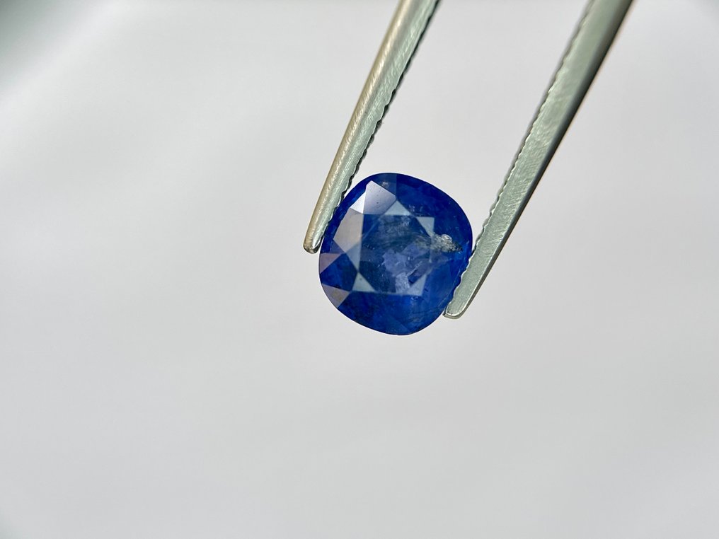 Ingen mindstepris - 1 pcs Blå Safir - 2.42 ct - Bellerophon Gemlab - Ceilonsk safir #2.1