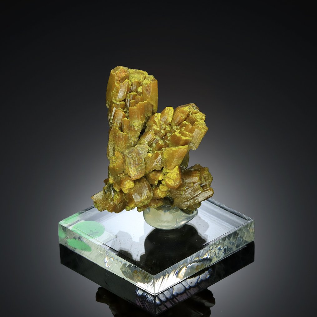 Παλαιό βοτριωδές PYROMORPHITE από τη Γαλλία «Ex Erik Larsen» Δείγμα - Ύψος: 4 cm - Πλάτος: 3 cm- 42 g #3.2