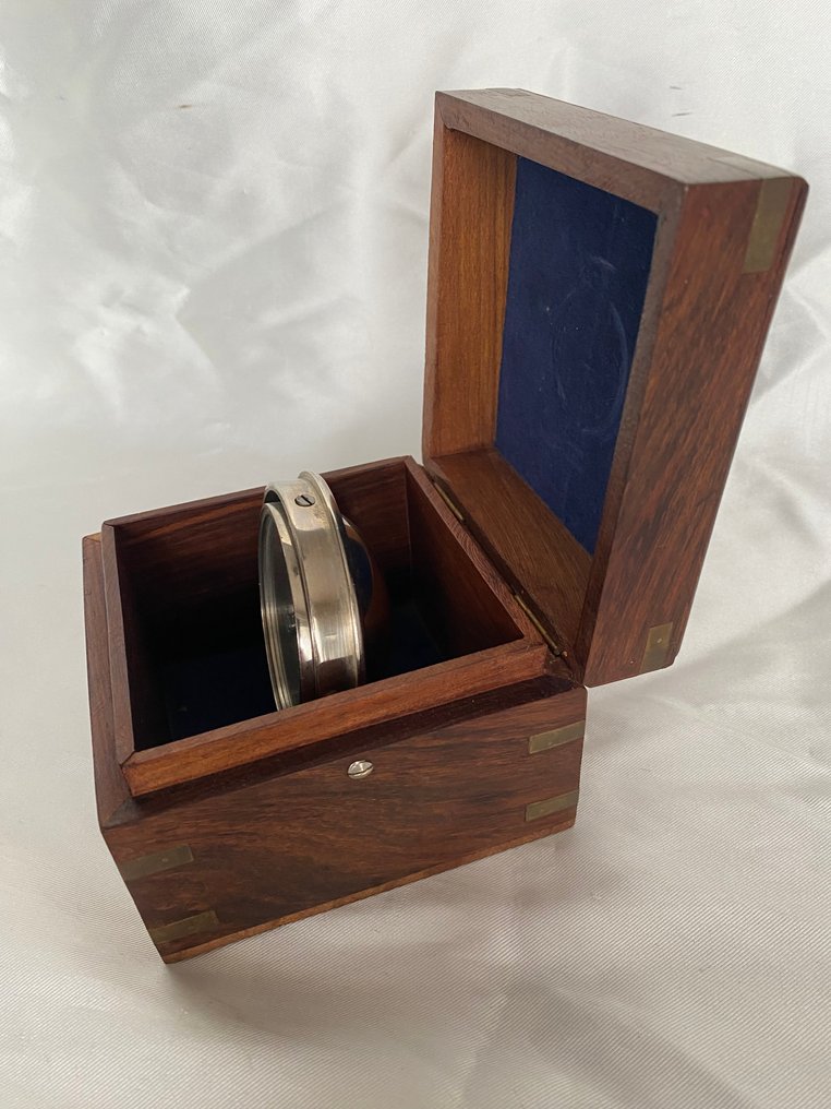 Maritime Object - Vintage German nautical compass in its wooden box. #2.1