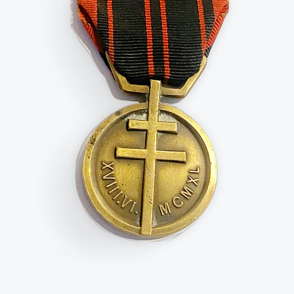 France - Military medal - Resistance Medal, straight inscription variant #1.0