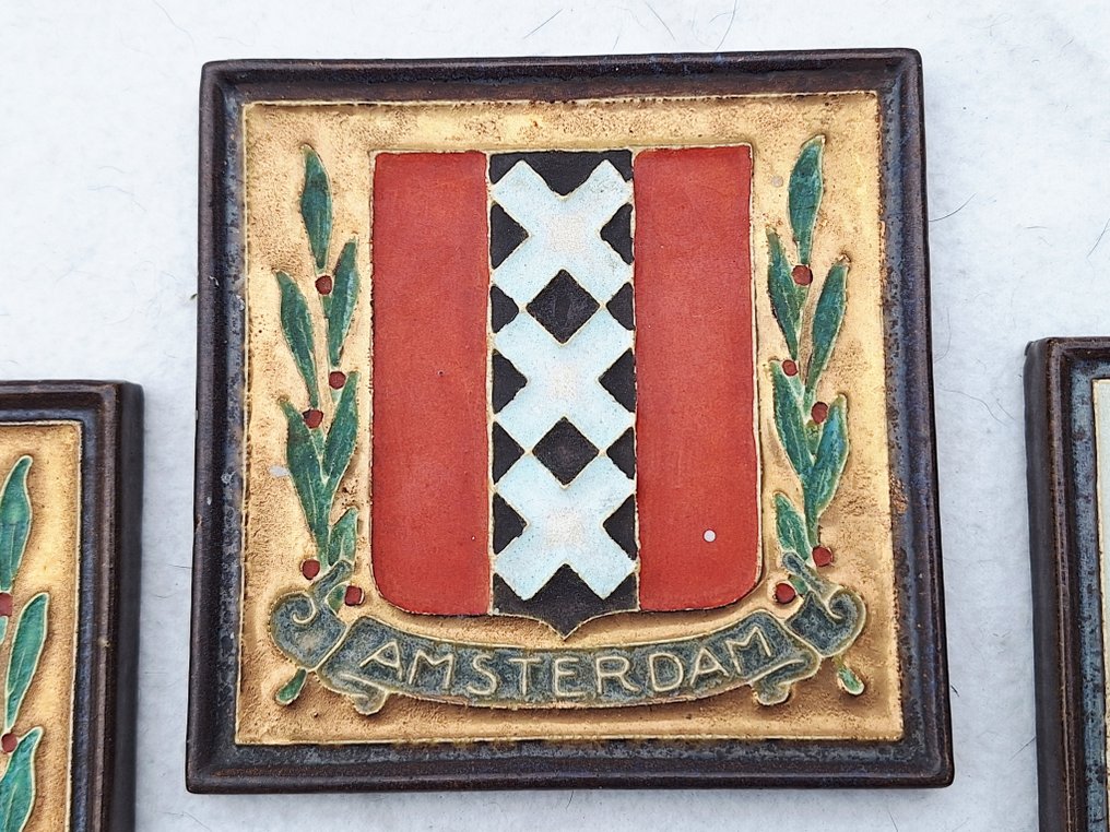 Cserép (3) - De Porceleyne Fles - Amsterdam, Utrecht és 's-Hertogenbosch - Önkormányzati címer #2.1