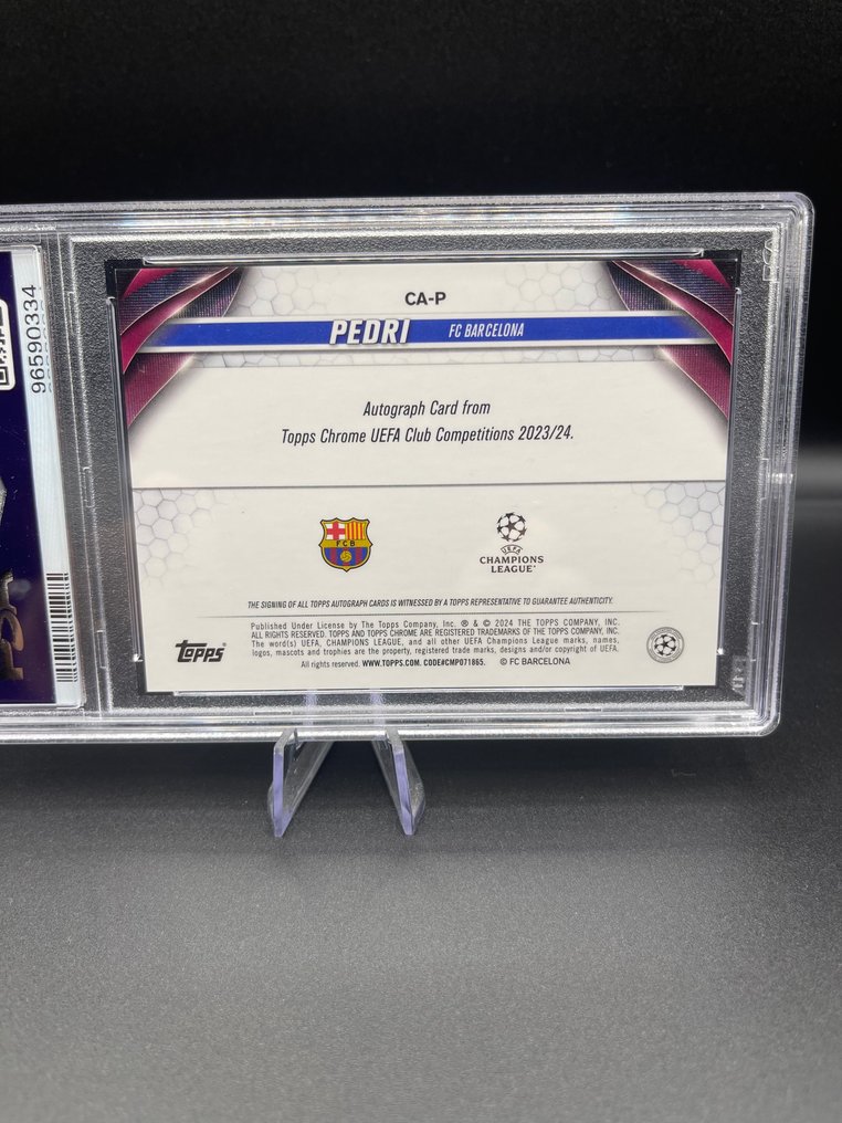 2023/24 Topps Chrome UCL Pedri #P Autographed - PSA 9 Graded card #3.2