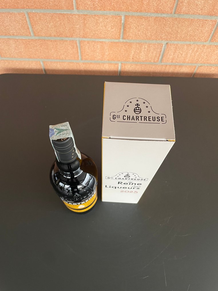 Chartreuse - Reine des Liqueurs    - b. 2025  - 70cl #4.3