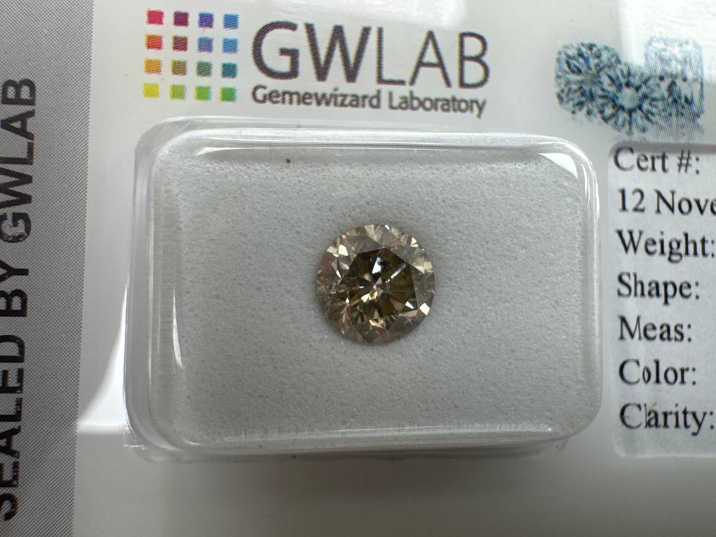 χωρίς τιμή ασφαλείας - 1 pcs Διαμάντι  (Φυσικού χρώματος)  - 1.00 ct - Στρογγυλό - Fancy light Καφέ - SI2 - Gemewizard Gemological Laboratory (GWLab) #1.0