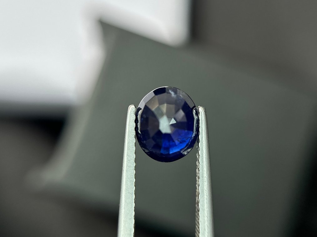 沒有保留價 - 1 pcs 藍色 藍寶石 - 2.68 ct - Bellerophon Gemlab - 锡兰蓝宝石 #4.3