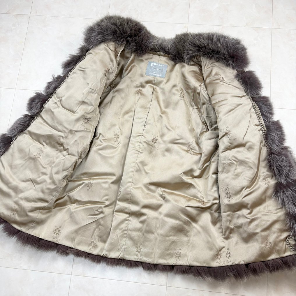 Saga Furs - 皮毛大衣 - 复古 #1.0