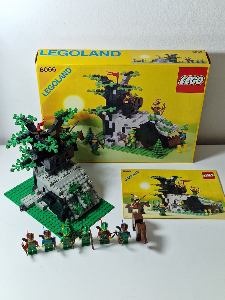 Lego Set - 6066 - Forestmen - Lego vintage set Legoland Castle 6066 Camouflaged Outpost, with box and instructions #1.0