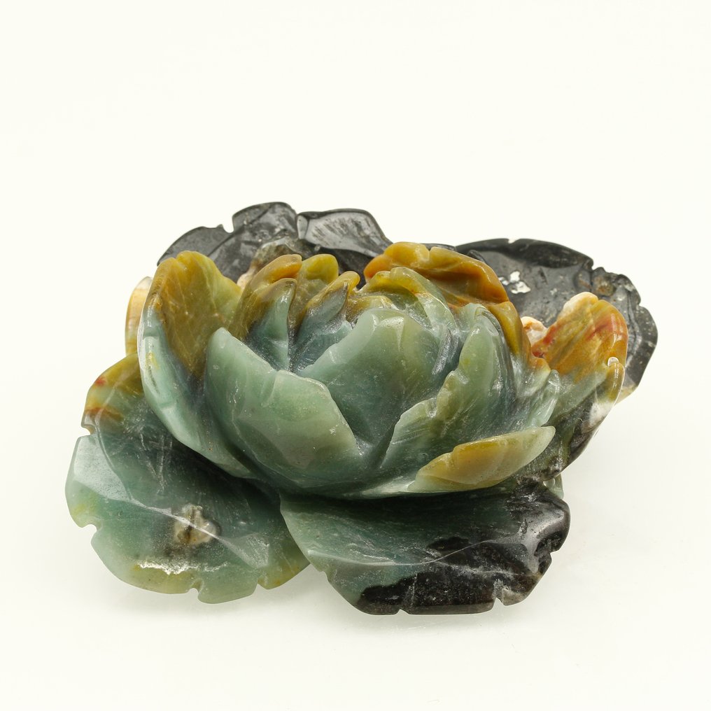 Hand-Carved Aragonite Rose Sculpture Crystal - Height: 11.2 cm - Width: 9.5 cm- 307 g #4.3