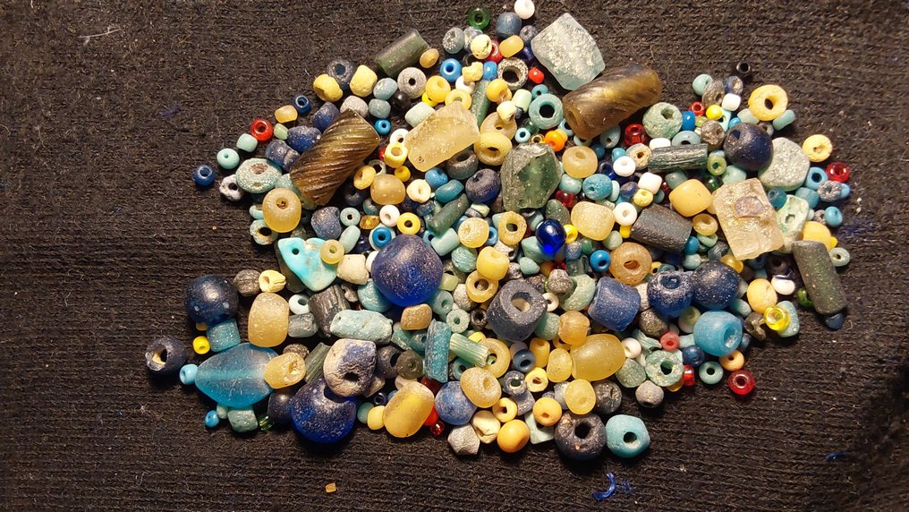 Ancient Roman, Empire Glass over 200 ancient Roman  beads  (No Reserve Price) #1.0