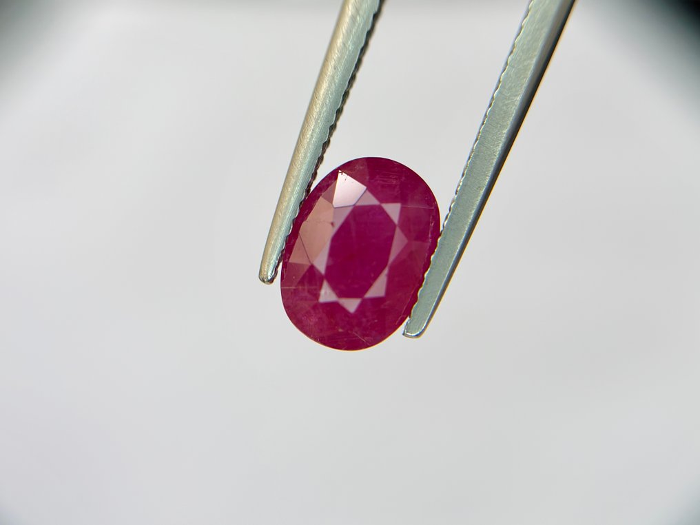 Nincs minimálár - 1 pcs Piros Rubin - 2.69 ct - Bellerophon Gemlab - Hőkezelés nélküli vörös rubin #4.3