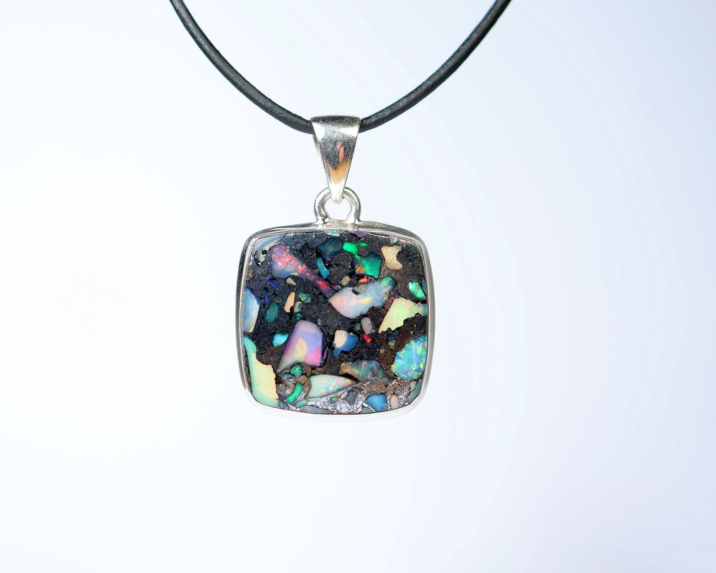 Opale éthiopienne en pyrite Pendentif / Cabochon / neuf- 6.22 g - (1) #1.0