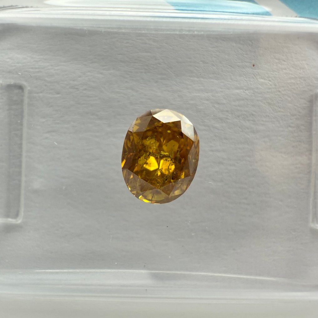 沒有保留價 - 1 pcs 鑽石  (天然彩色)  - 0.65 ct - 橢圓形 - Fancy deep 黃色 橙色 - I2 - 國際寶石學院（International Gemological Institute (IGI)） #1.0