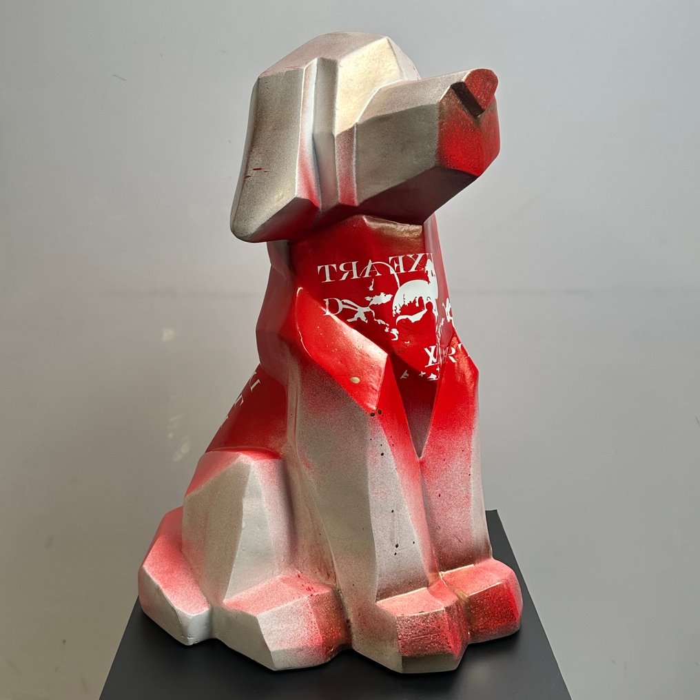 Daluxe Art - 1999 • Polygon Dog Sculpture (Mickey Mouse Theme) #3.2