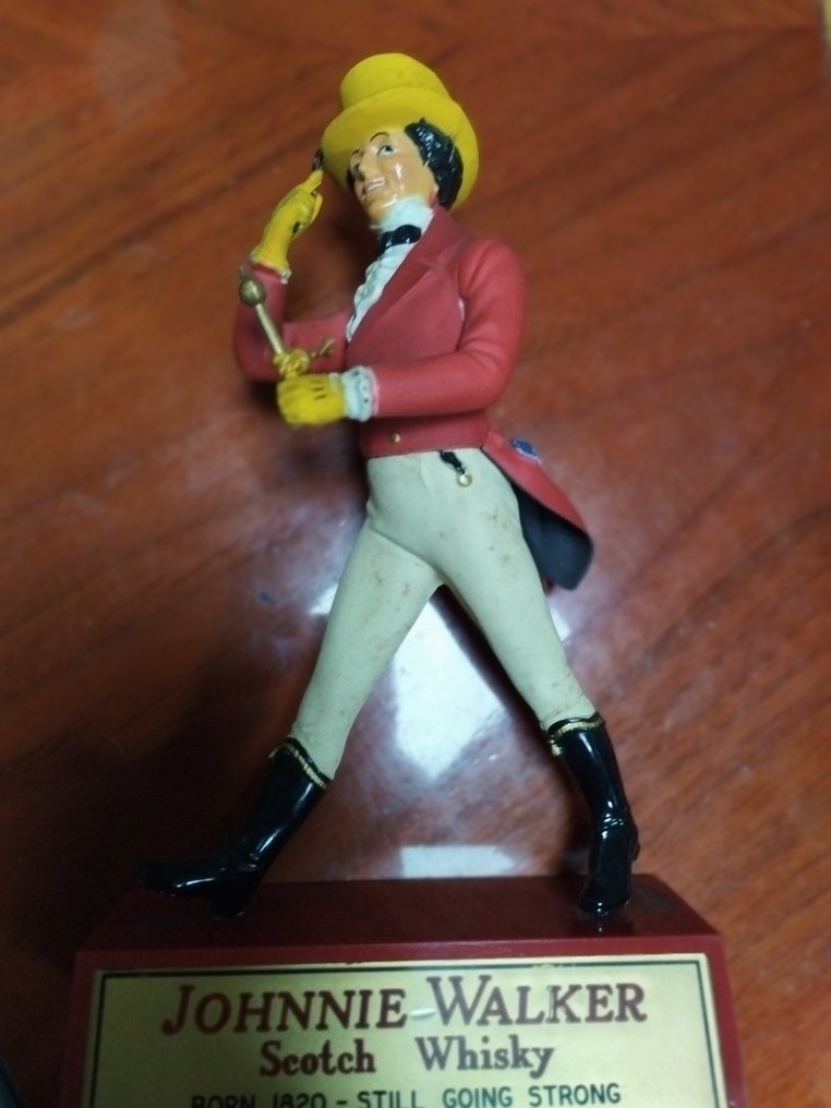 Johnnie Walker Statue - b. 1970s - 13cm x 23cm #1.0