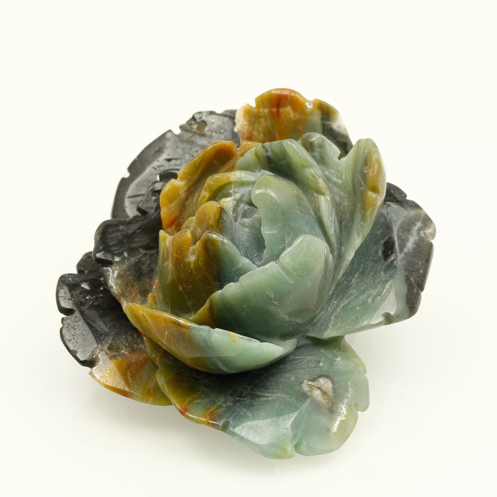 Hand-Carved Aragonite Rose Sculpture Crystal - Height: 11.2 cm - Width: 9.5 cm- 307 g #3.2