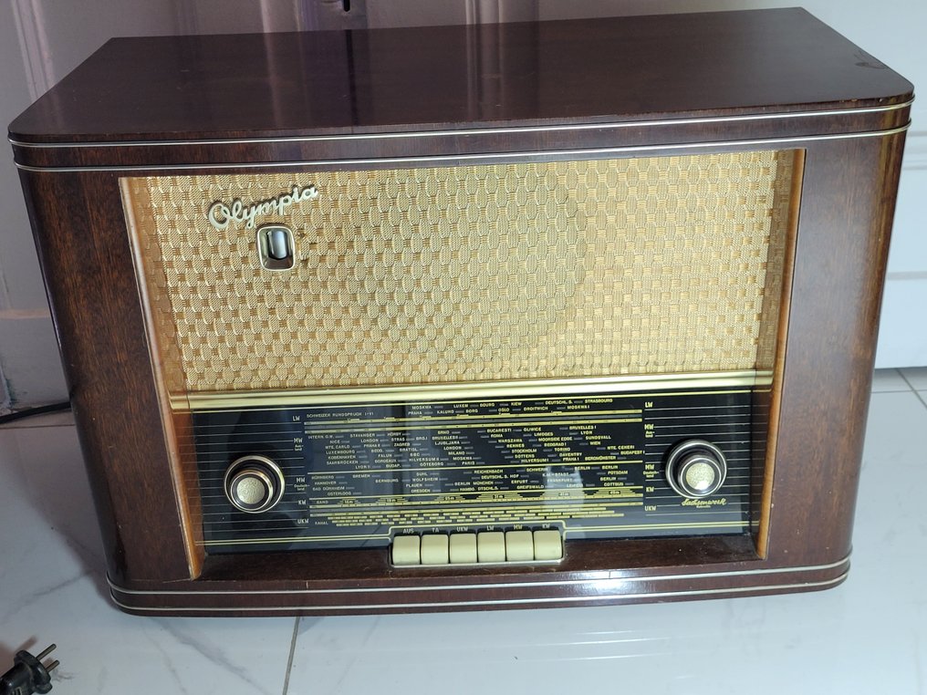 olympia Sachsenwerk Niedersedlitz – Olympia 573 W – Röhrenradio im Holzgehäuse - 573WER9370 Radio #1.0