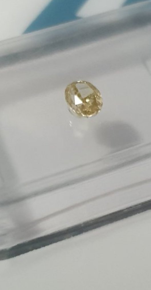 1 pcs 钻石 (天然) - 0.24 ct - 椭圆形 - SI2 微内含二级 - 国际宝石研究院(IGI) #1.0