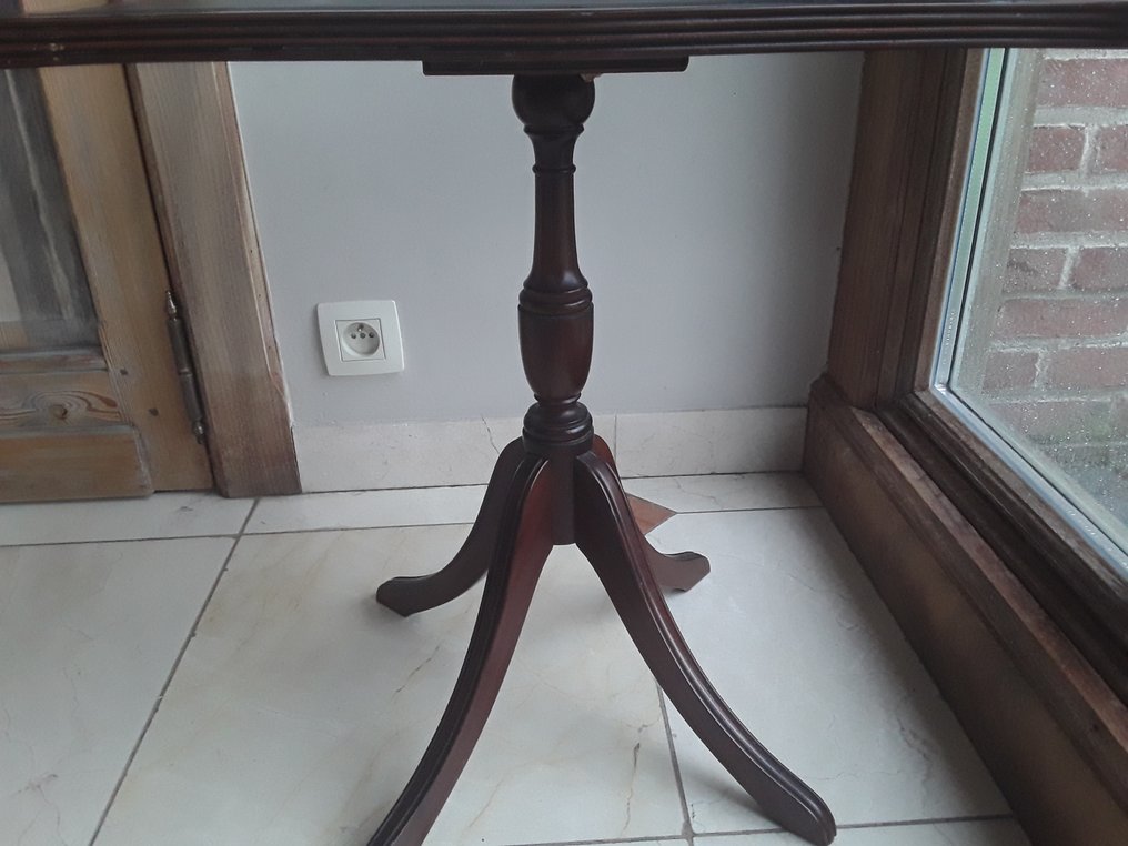 边桌 (6) - 红木, 玻璃, 瓷 - Mahonie 三脚架桌 #3.2