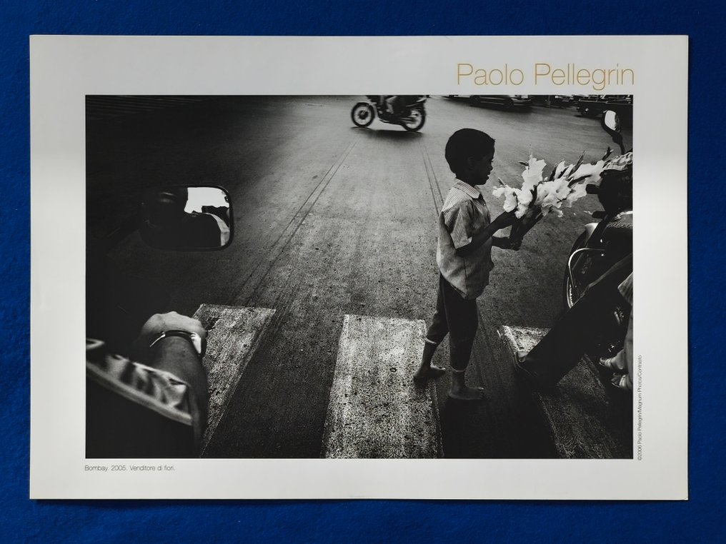 Paolo Pellegrin - Bombay. Venditore di Fiori. 2005 #2.1
